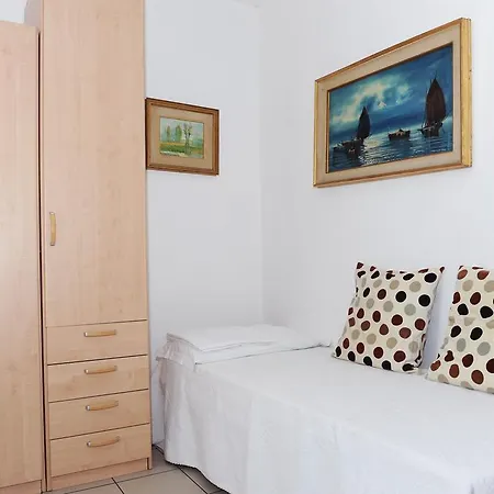 Lejlighedshotel Victoria Carso 2*