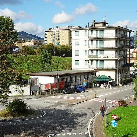 Lejlighedshotel Victoria Carso Camnago Volta